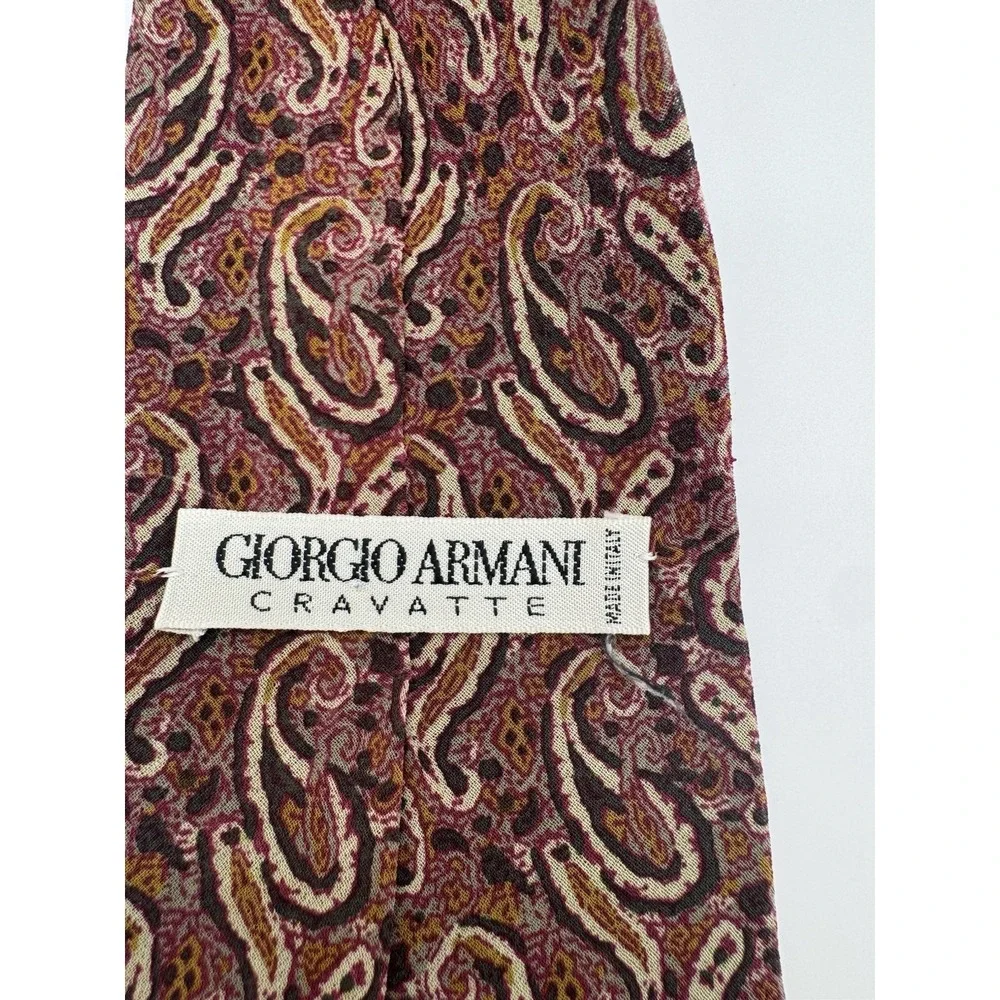 Giorgio Armani Cravatte Silk Tie Red Paisley Pattern Made in Italy Designer Tie
